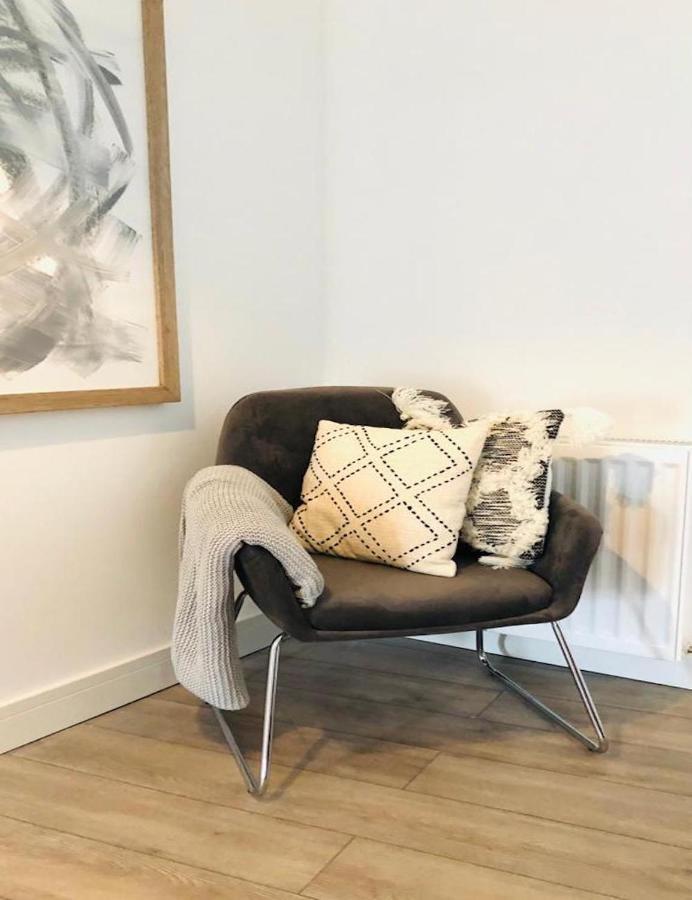 See Our Amazing Score At The Kepties - 5 X Luxurious Serviced Apartments - With Gardens - Fully Equipped - Free Parking - By Orion Short Stays - See Our Other Individual Listings --- This Is For Brand Awareness Only --- Arbroath Bagian luar foto