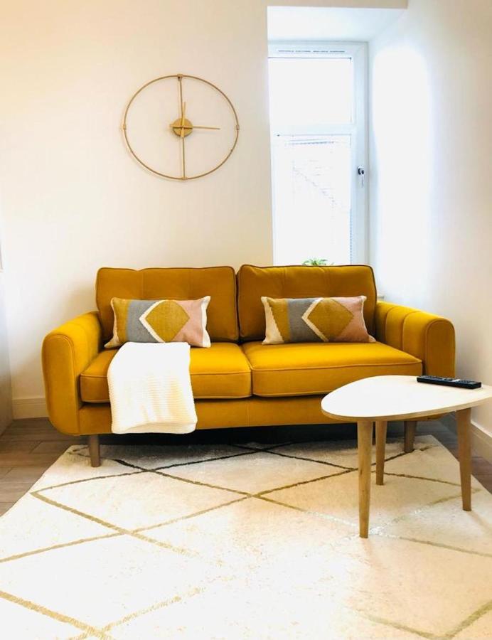 See Our Amazing Score At The Kepties - 5 X Luxurious Serviced Apartments - With Gardens - Fully Equipped - Free Parking - By Orion Short Stays - See Our Other Individual Listings --- This Is For Brand Awareness Only --- Arbroath Bagian luar foto