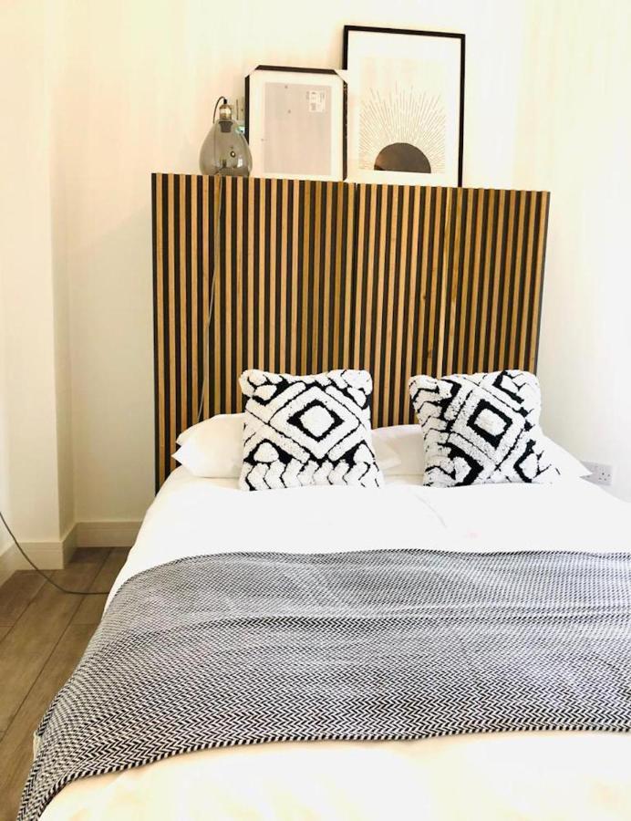 See Our Amazing Score At The Kepties - 5 X Luxurious Serviced Apartments - With Gardens - Fully Equipped - Free Parking - By Orion Short Stays - See Our Other Individual Listings --- This Is For Brand Awareness Only --- Arbroath Bagian luar foto