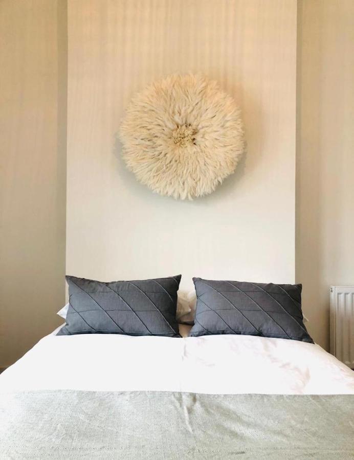 See Our Amazing Score At The Kepties - 5 X Luxurious Serviced Apartments - With Gardens - Fully Equipped - Free Parking - By Orion Short Stays - See Our Other Individual Listings --- This Is For Brand Awareness Only --- Arbroath Bagian luar foto