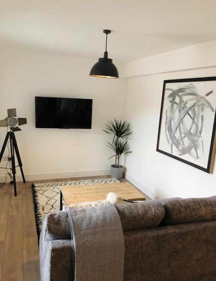 See Our Amazing Score At The Kepties - 5 X Luxurious Serviced Apartments - With Gardens - Fully Equipped - Free Parking - By Orion Short Stays - See Our Other Individual Listings --- This Is For Brand Awareness Only --- Arbroath Bagian luar foto